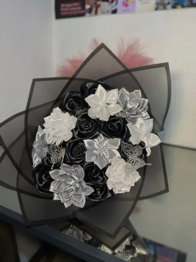 18 Count Mixed Bouquet
